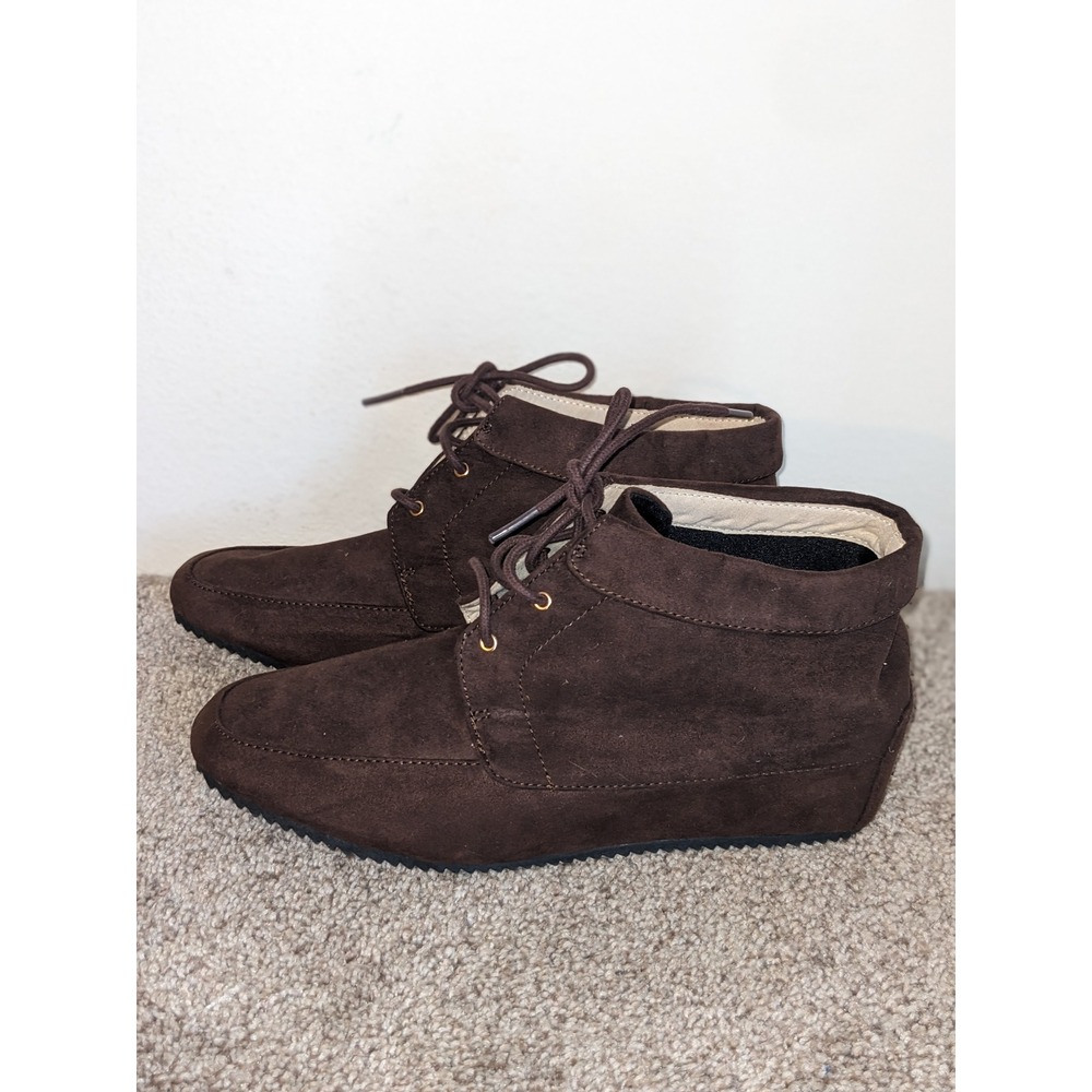 American Eagle Brown Ankle Boots Lace Up Casual Booties Size 10 NEW READ